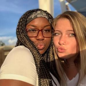 Meet your Posher, Dejon